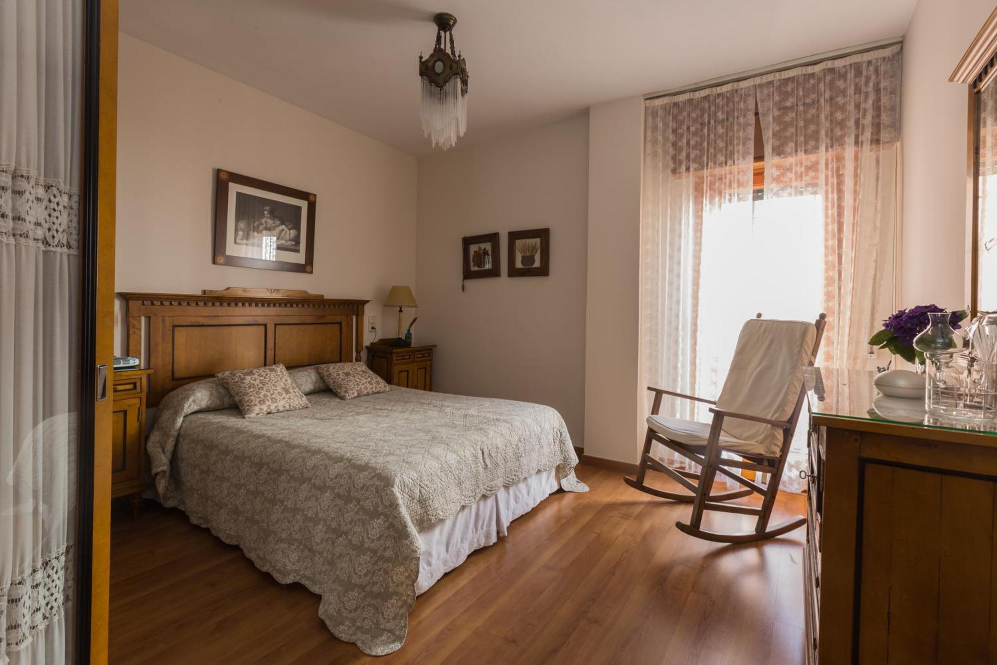 Gracia Suites - Centro Y Confort Con Parking Gratis Granada Eksteriør billede